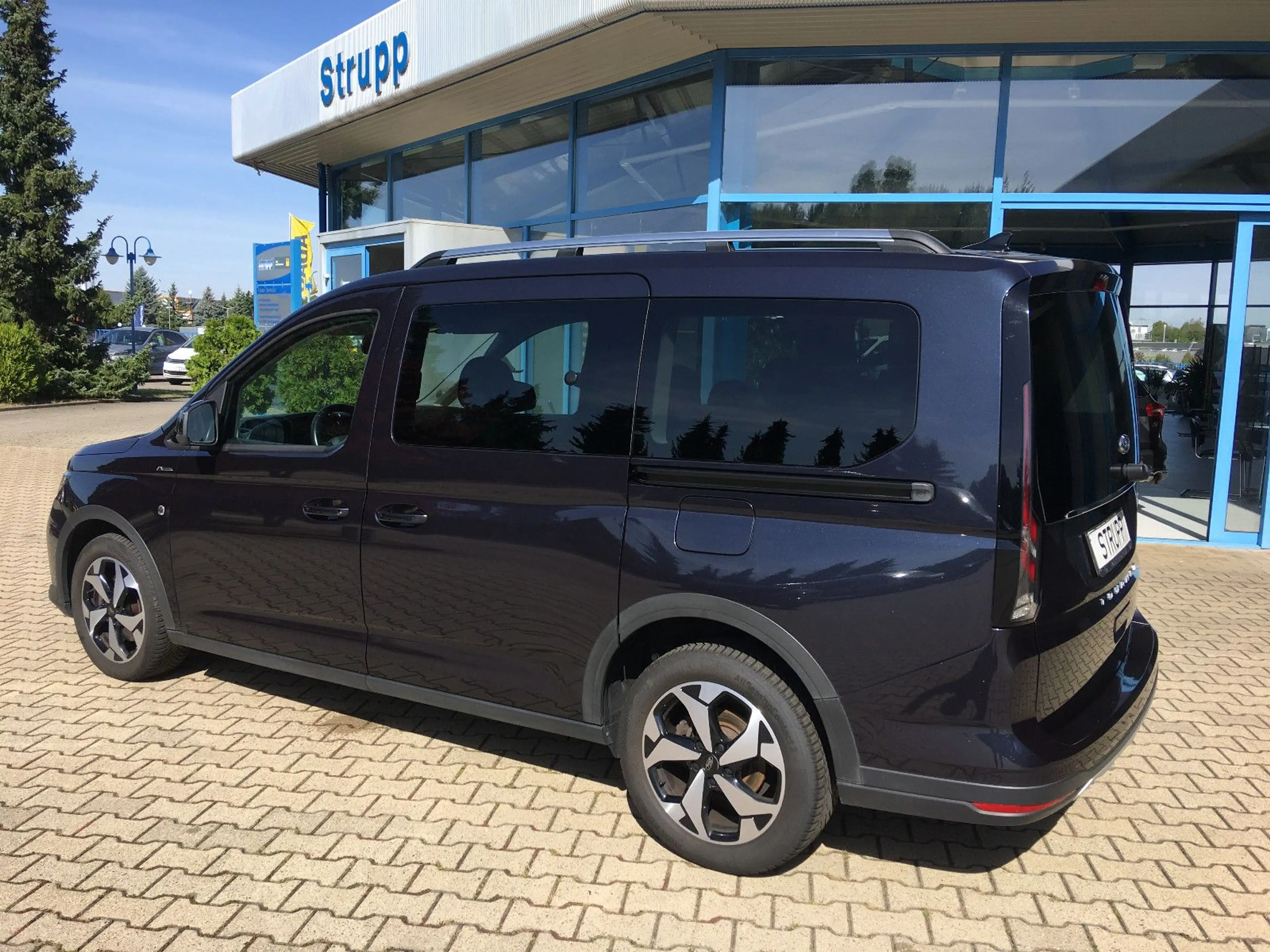 Ford Grand Tourneo Tourneo Connect L2 Aut. Active/AHK/LED/SHZ/Dach — photo 3