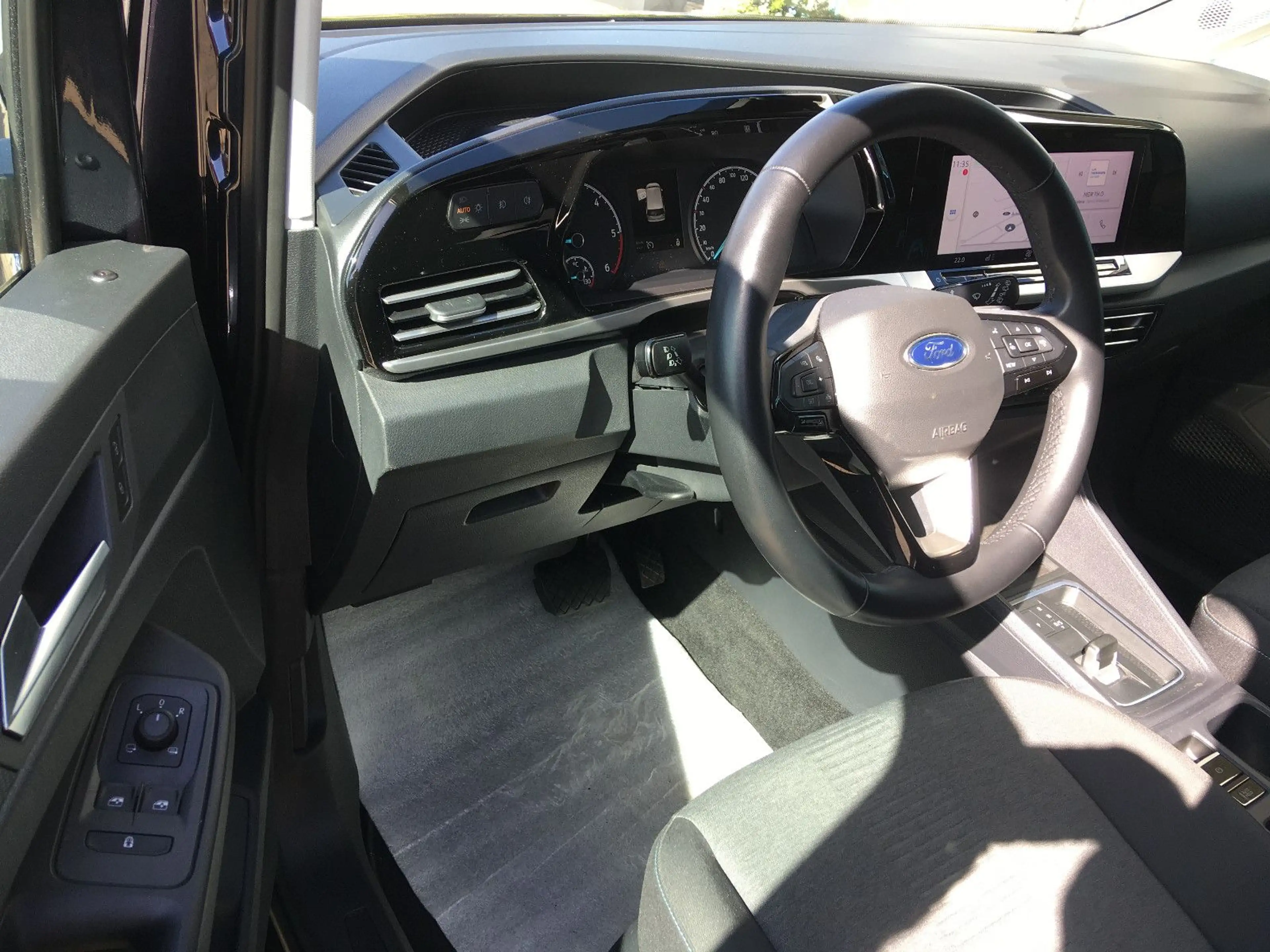 Ford Grand Tourneo Tourneo Connect L2 Aut. Active/AHK/LED/SHZ/Dach — photo 14