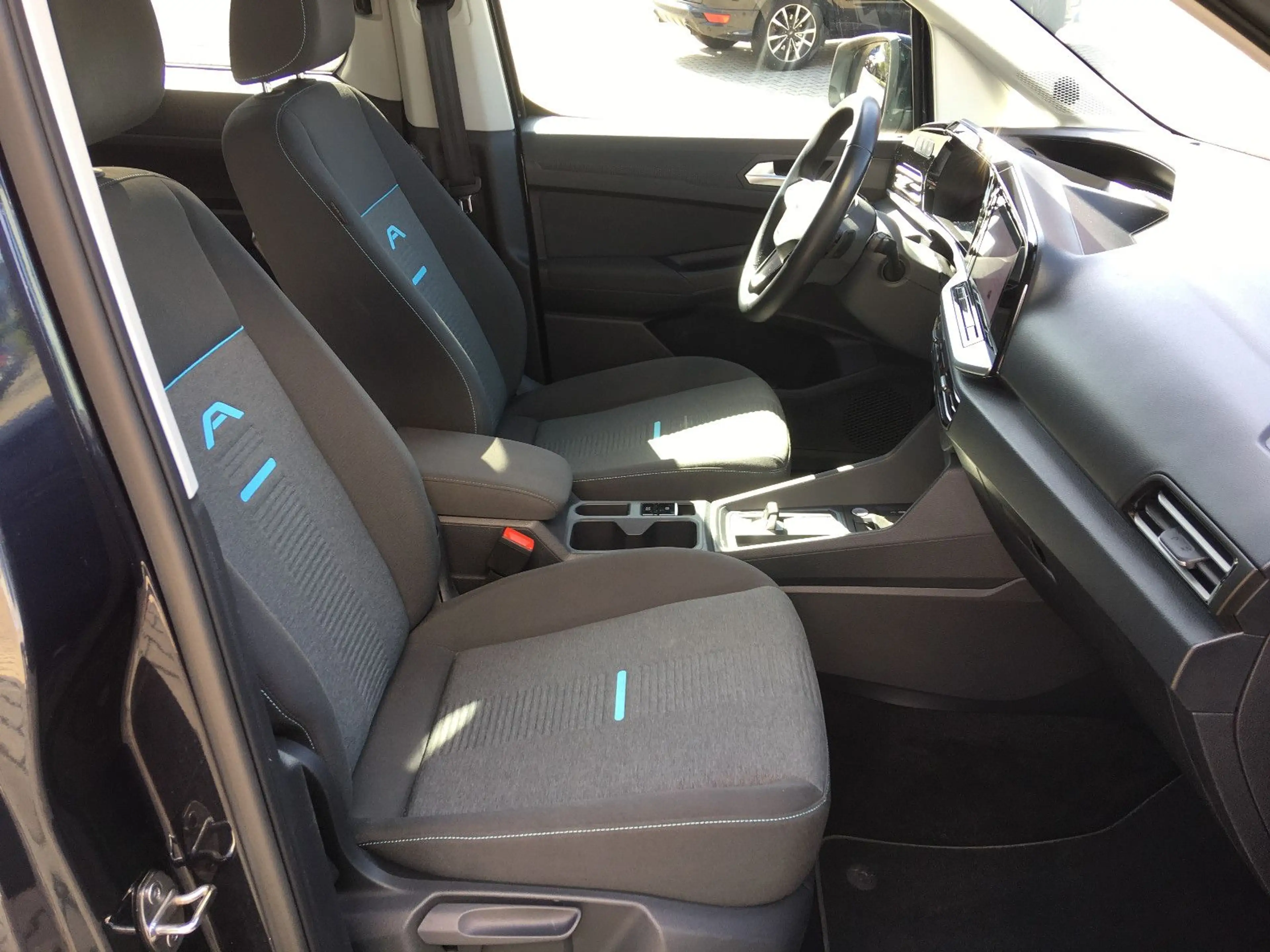 Ford Grand Tourneo Tourneo Connect L2 Aut. Active/AHK/LED/SHZ/Dach — photo 9