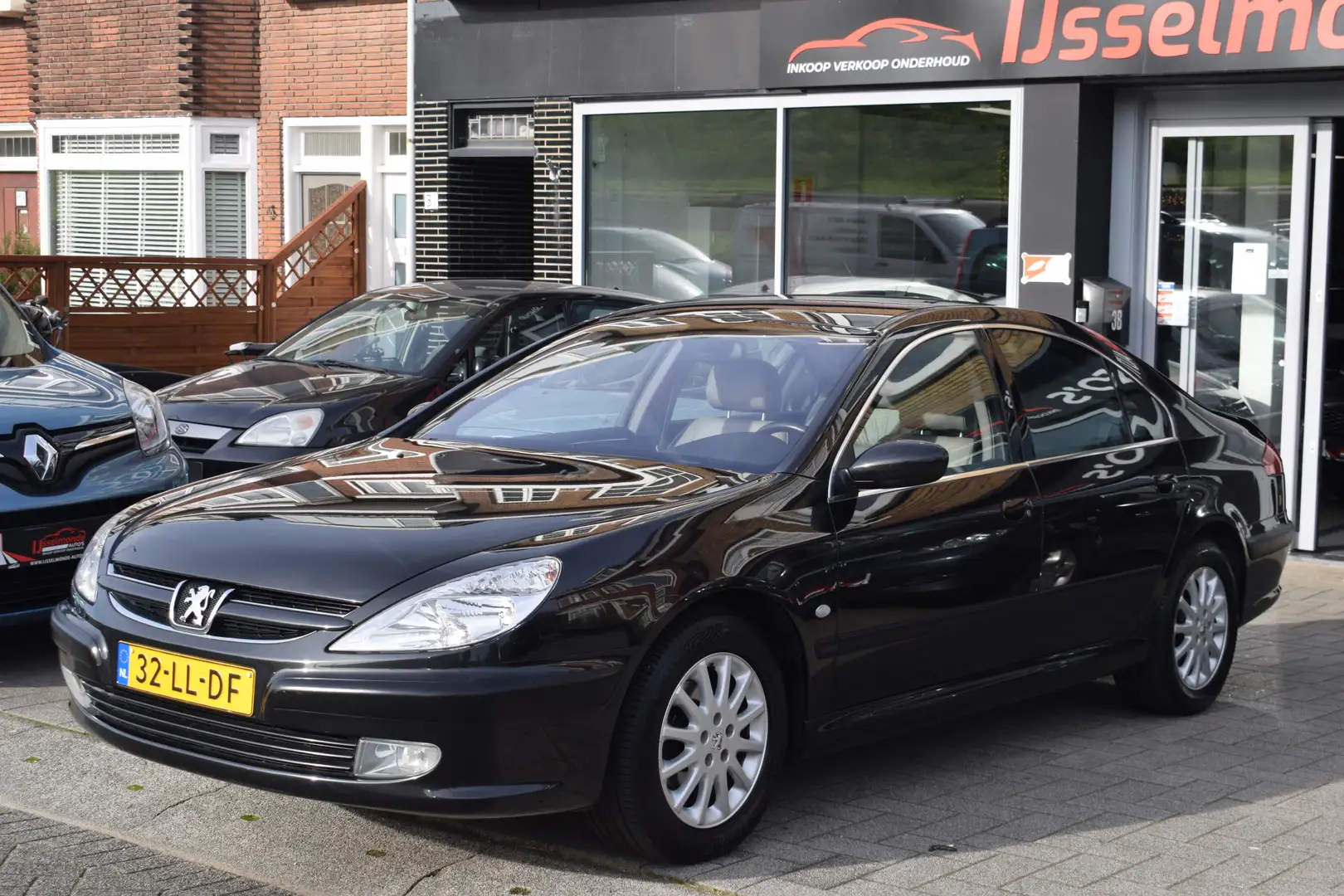 Peugeot 607 2.2-16V Executive Automaat Luxe Uitvoering Noir - 2