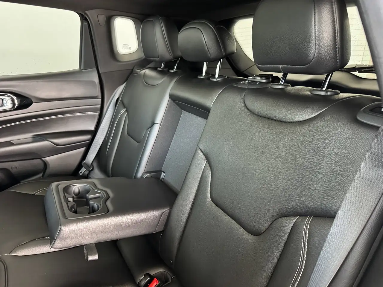 Jeep Compass снимка Jeep Compass