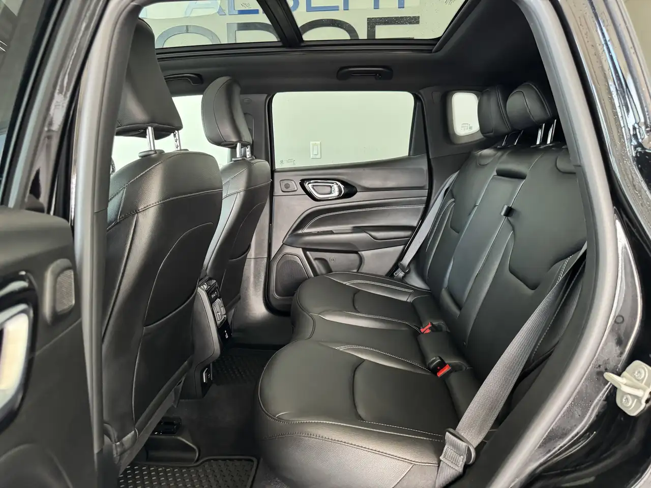 Jeep Compass снимка Jeep Compass