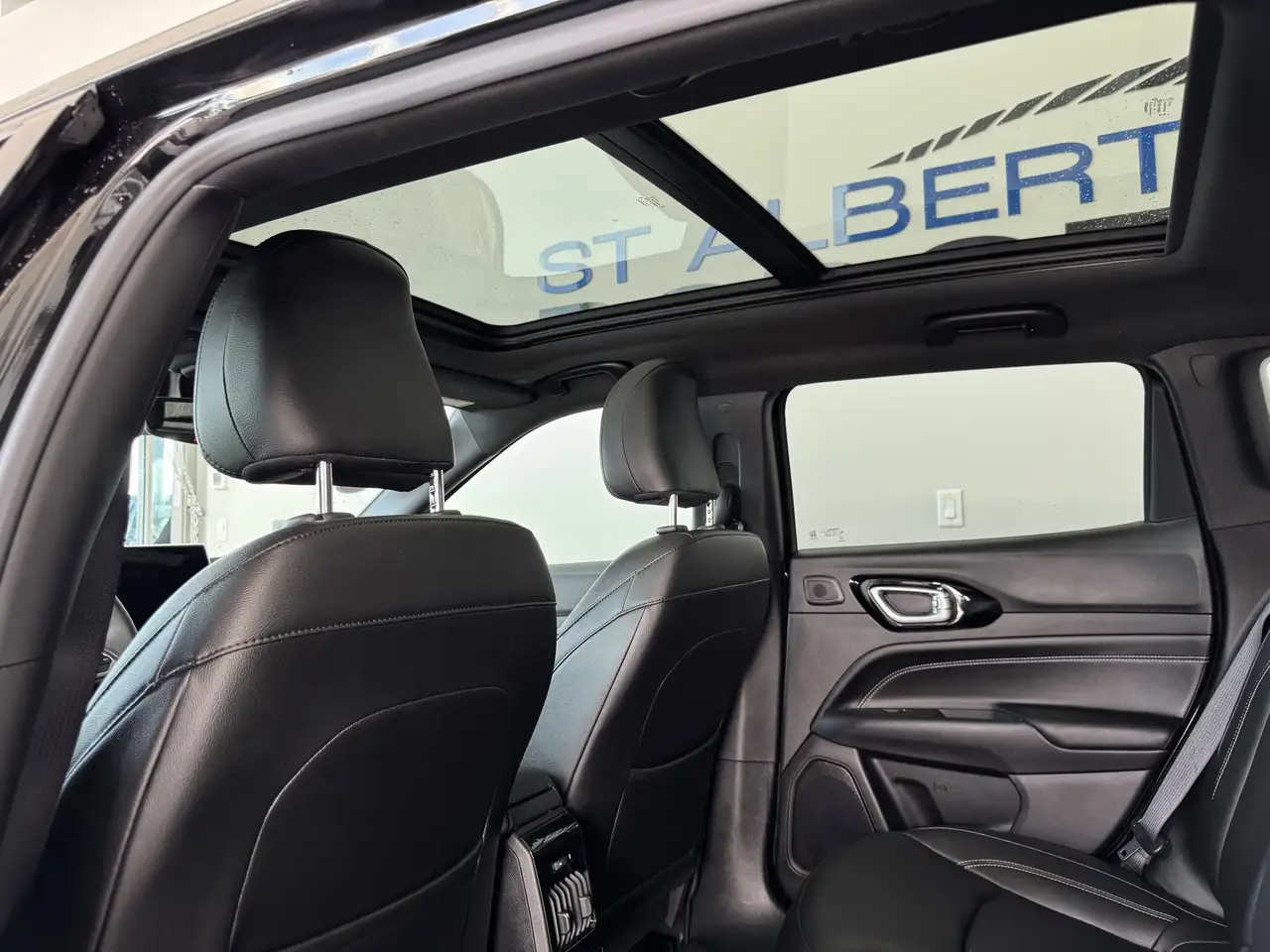 Jeep Compass снимка Jeep Compass