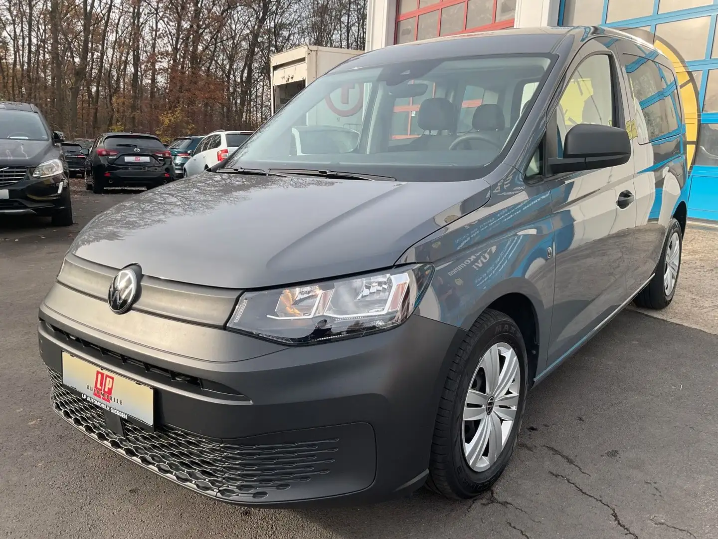 Volkswagen Caddy 1.5 TSI Navi Klima PDC SHZ Tempomat Grigio - 1
