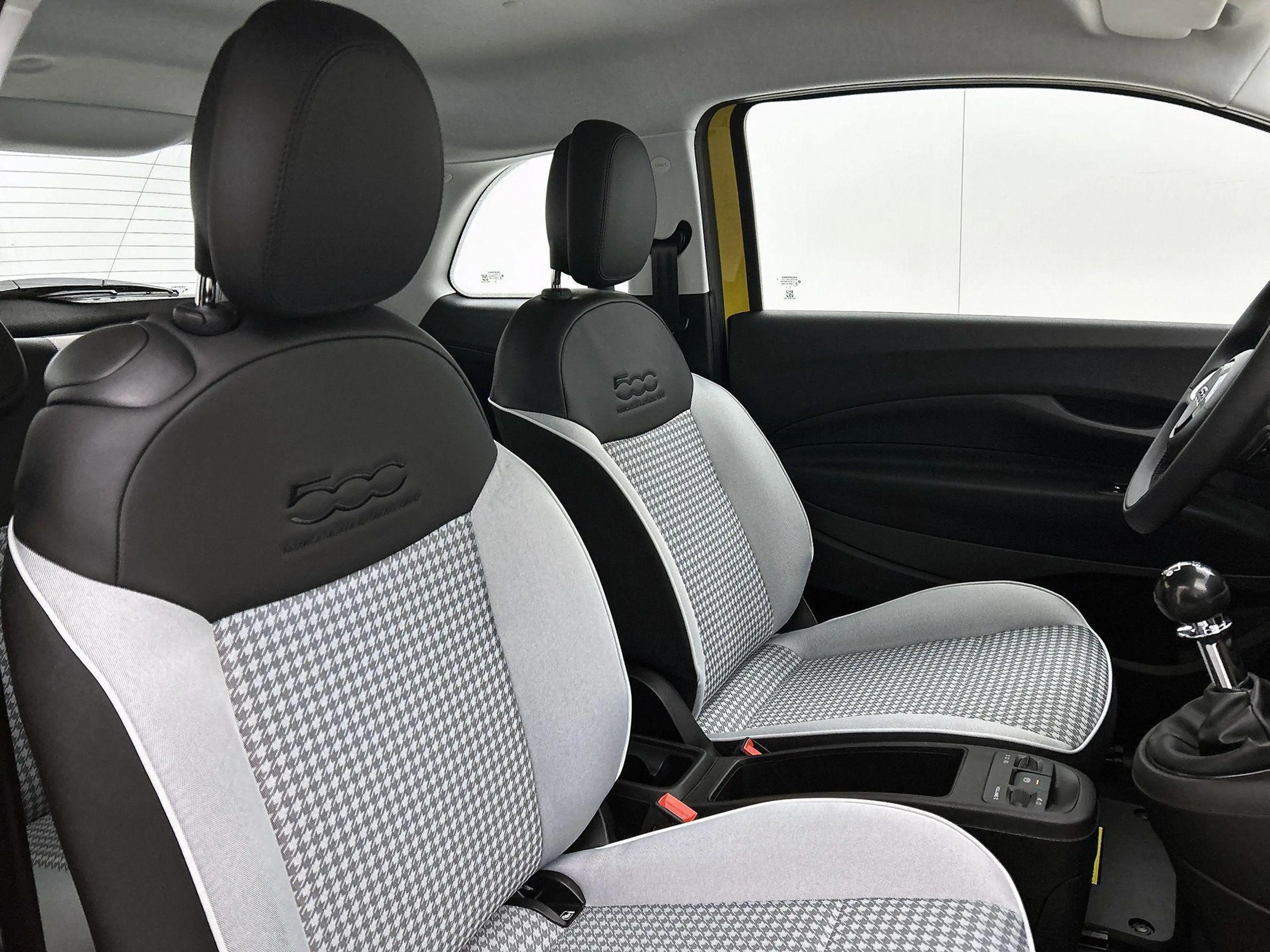 Fiat 500 1.0 Hybrid 48kW Torino //NRM Demo — photo 12