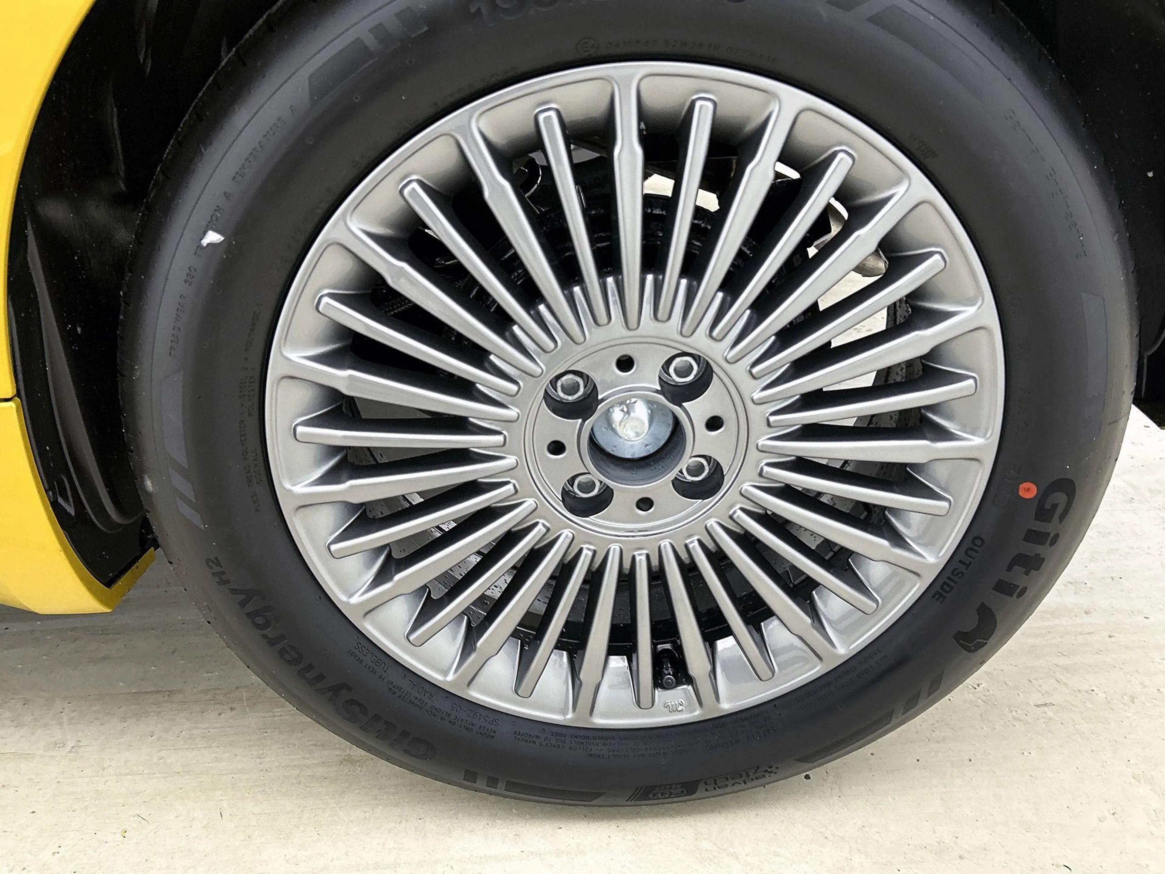 Fiat 500 1.0 Hybrid 48kW Torino //NRM Demo — photo 6