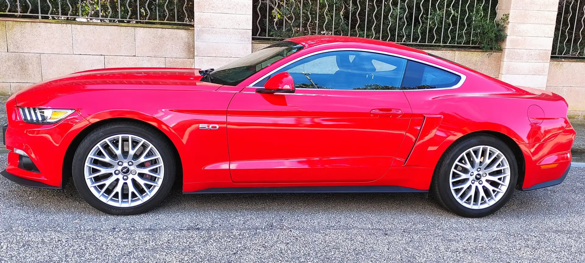 Ford Mustang Mustang Fastback 5.0 Ti-VCT GT Aut. GT Rojo - 1