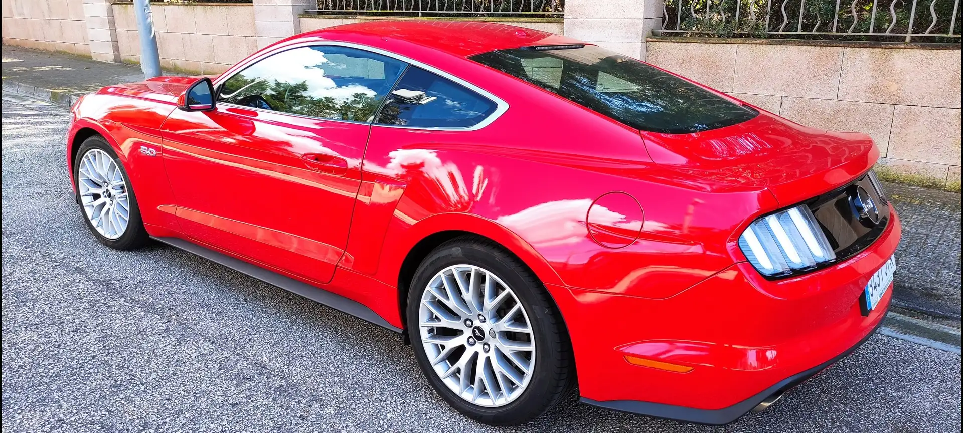 Ford Mustang Mustang Fastback 5.0 Ti-VCT GT Aut. GT Rojo - 2