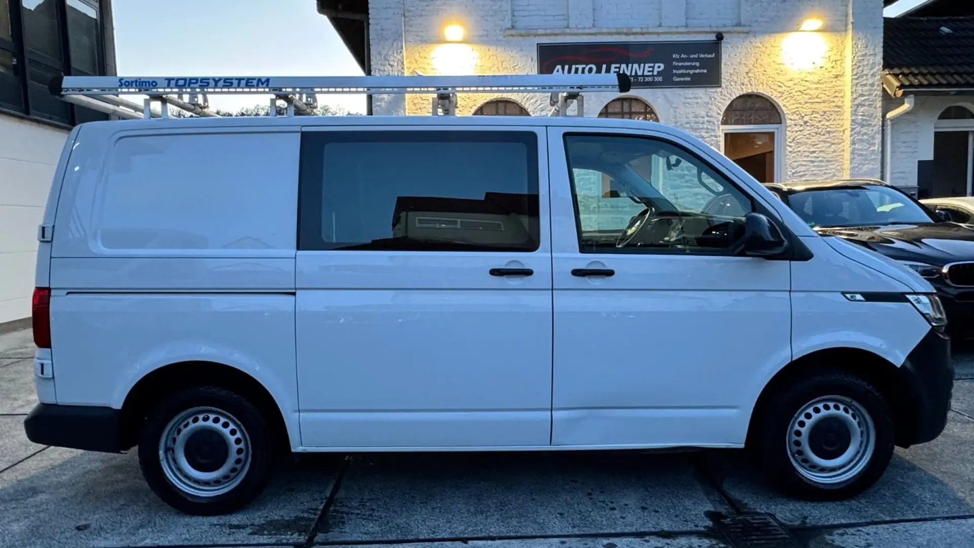 Volkswagen T6.1 4MOTION*Sortimo*AHK*Klima*PDC*1Hand Blanc - 2