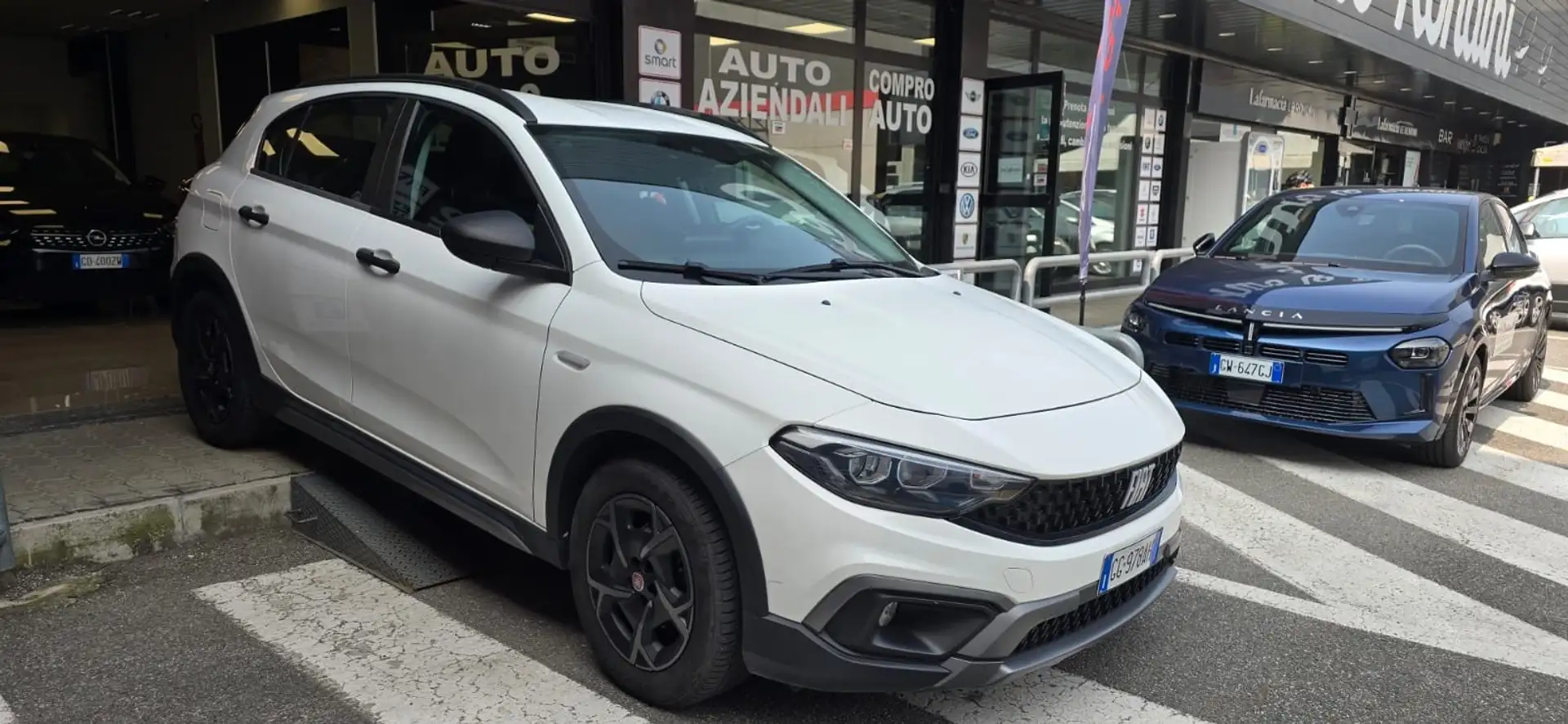 Fiat Tipo Tipo 5p 1.0 Cross 100cv FATTURABILE Bianco - 1