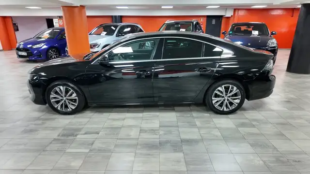 Peugeot 508 view 3