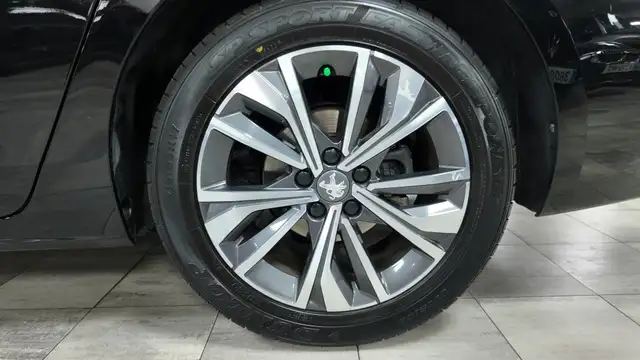 Peugeot 508 view 13
