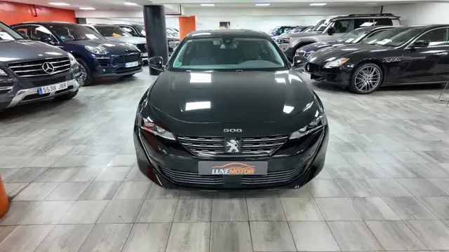 Peugeot 508 view 2