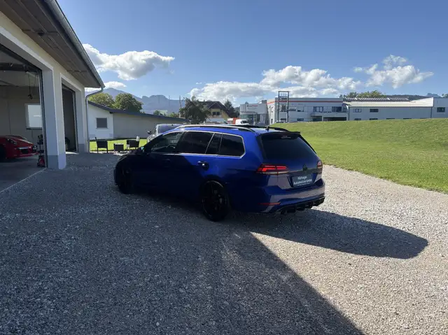 Volkswagen Golf view 5