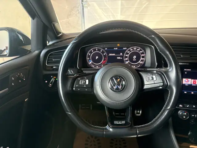 Volkswagen Golf view 10