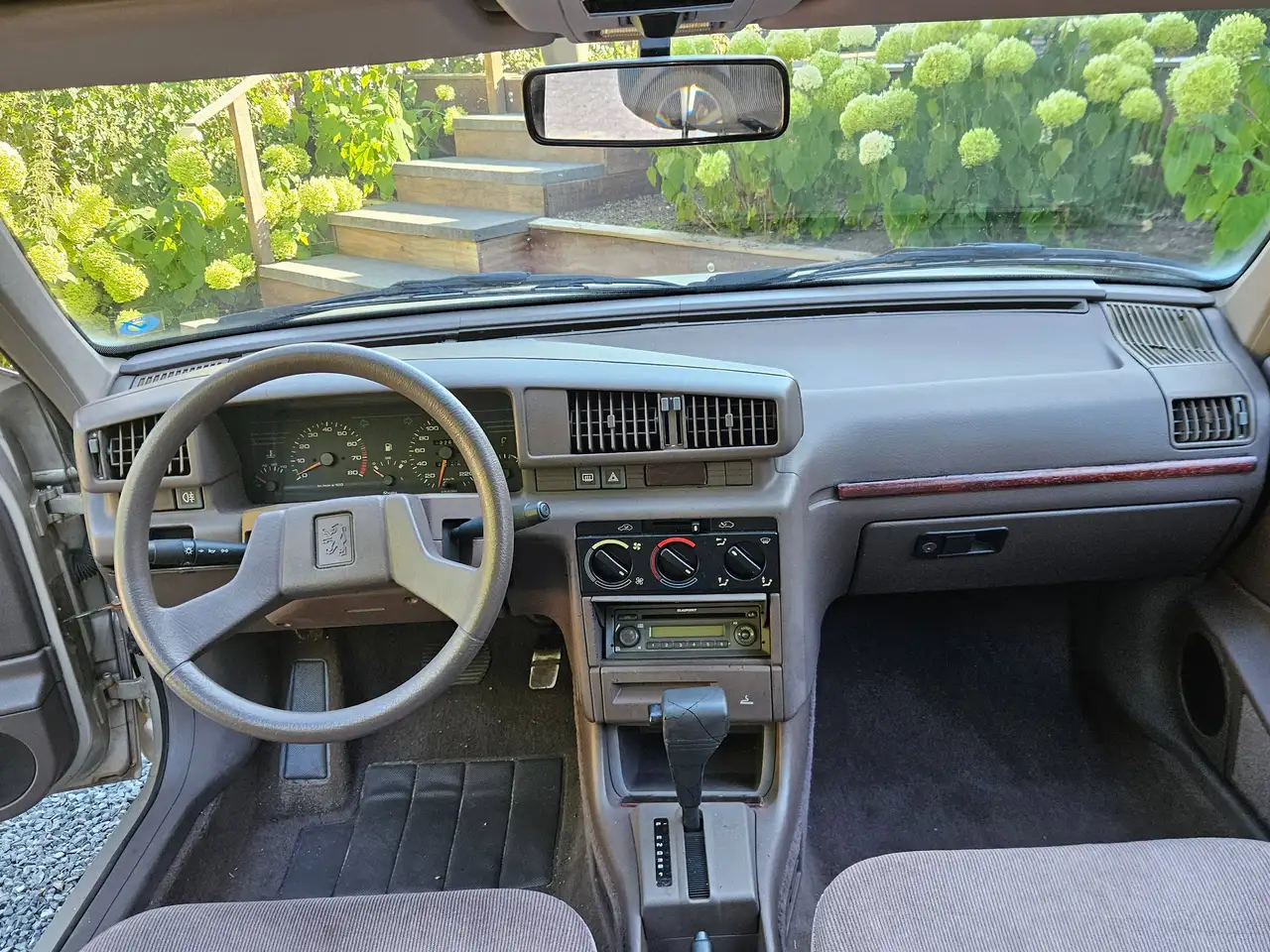 Peugeot 405 1.9 SRI limousine Automaat org. NL, 122500km, APK, foto 12
