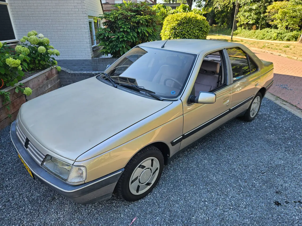 Peugeot 405 1.9 SRI limousine Automaat org. NL, 122500km, APK, foto 2