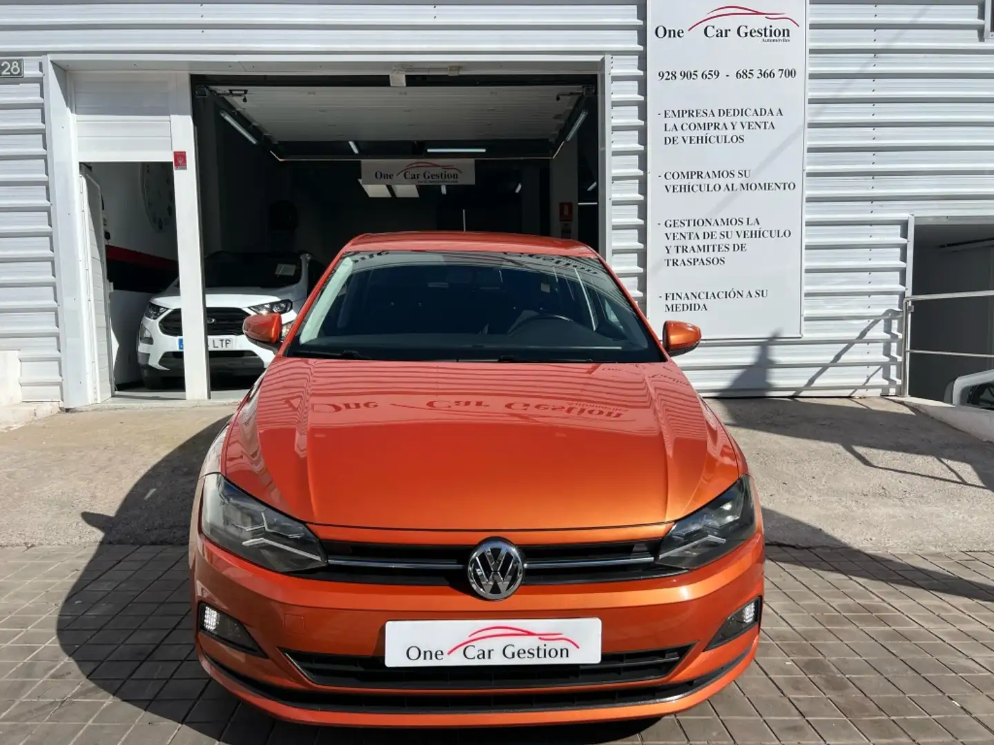 Volkswagen Polo 1.0 TSI Advance DSG 70kW Naranja - 2