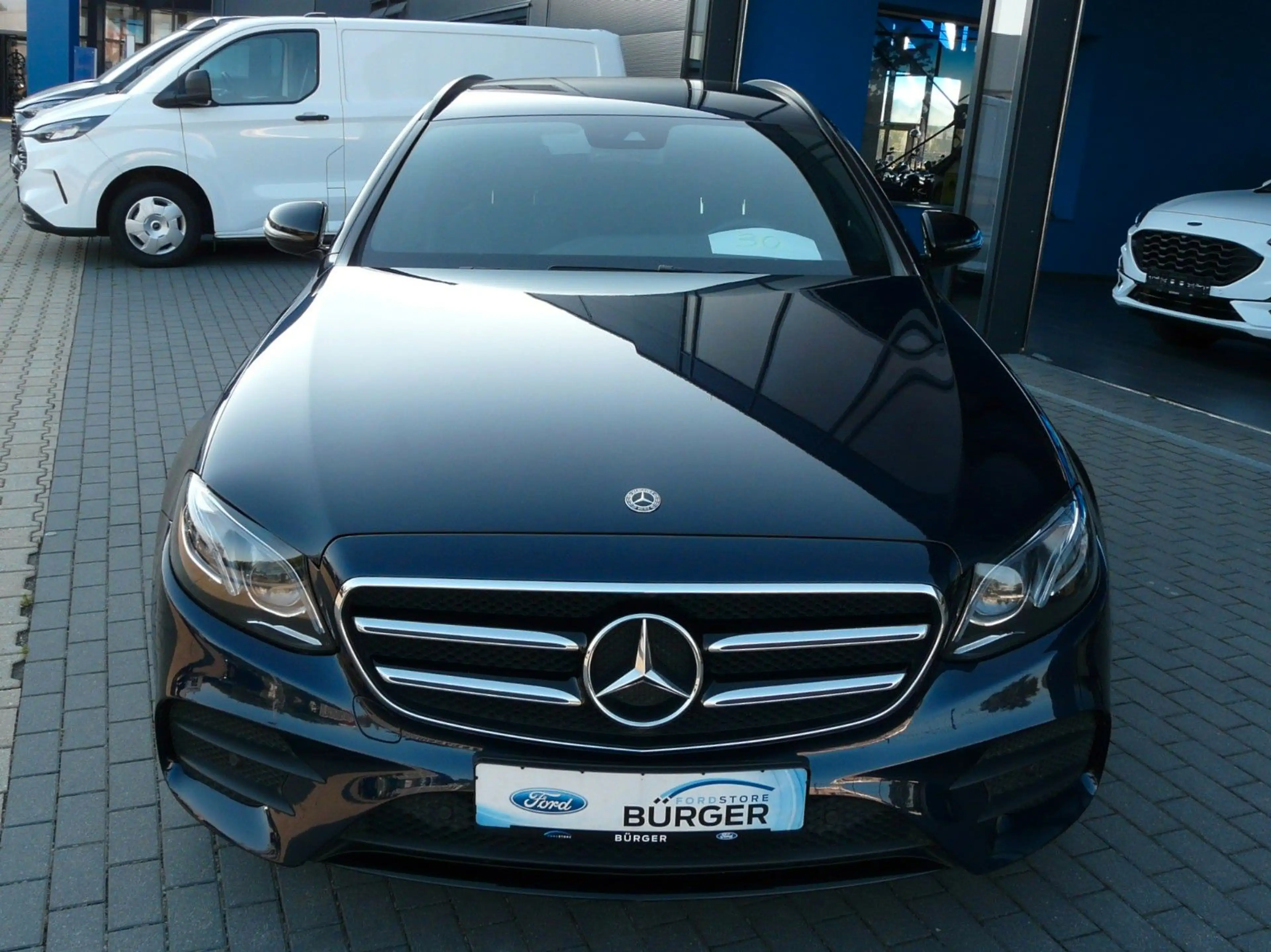 Mercedes-Benz E 400 d T-Modell 4Matic AMG-Line — photo 8