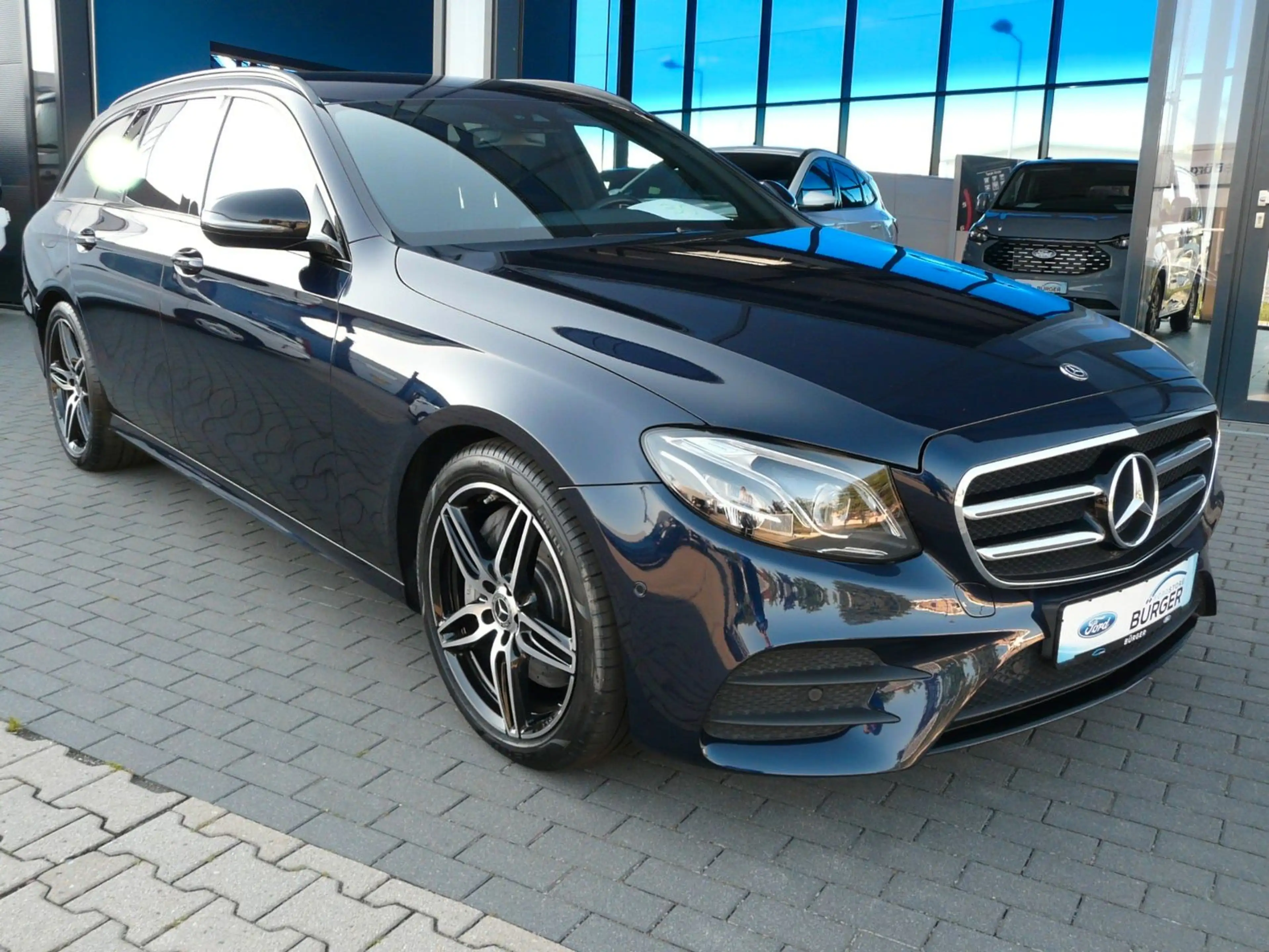 Mercedes-Benz E 400 d T-Modell 4Matic AMG-Line — photo 7