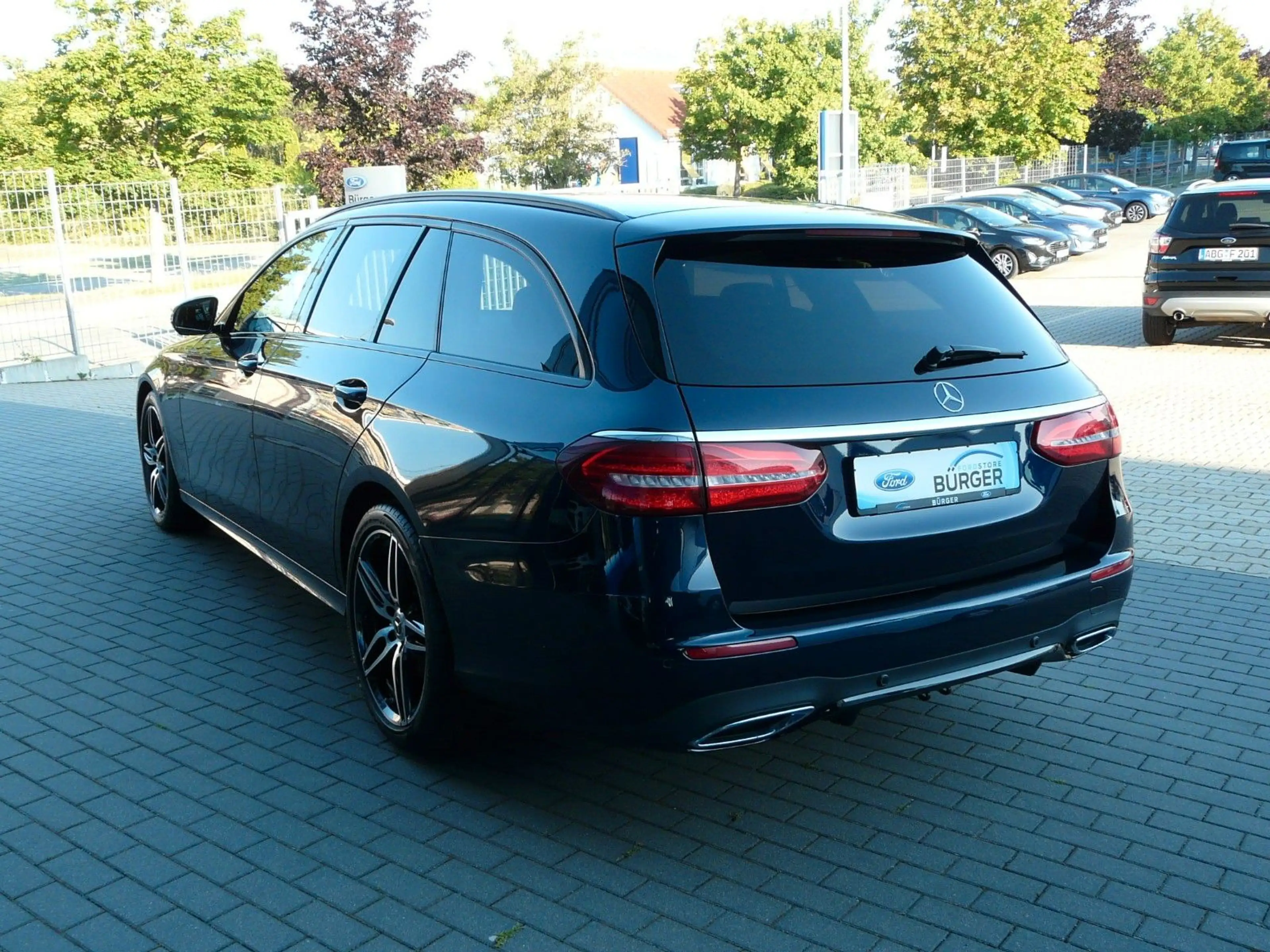 Mercedes-Benz E 400 d T-Modell 4Matic AMG-Line — photo 3