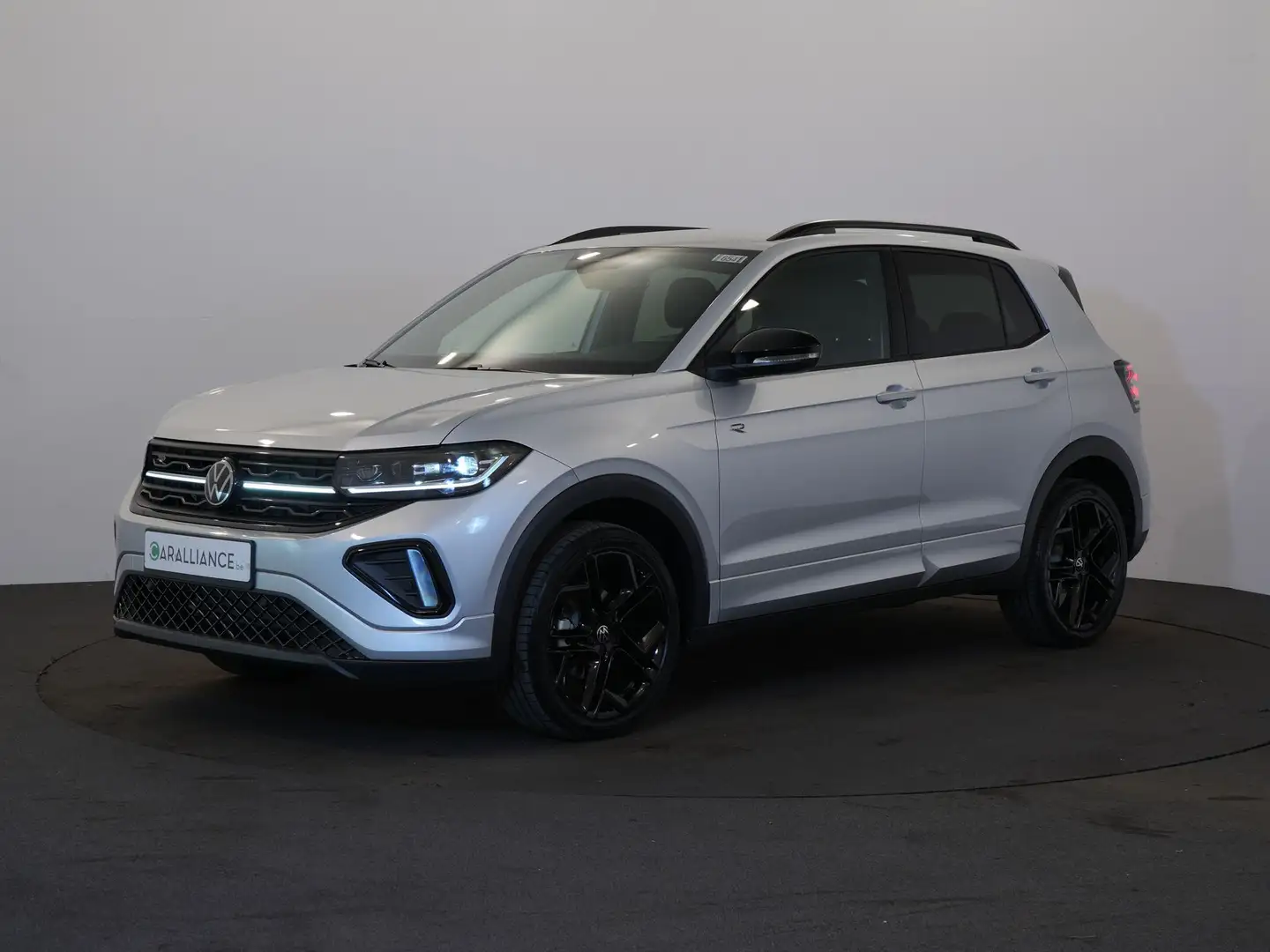 Volkswagen T-Cross R-Line 1.0TSI|DSG|NAVI|BlackStyle|iQ.Light|SgsChauf| Zilver - 1
