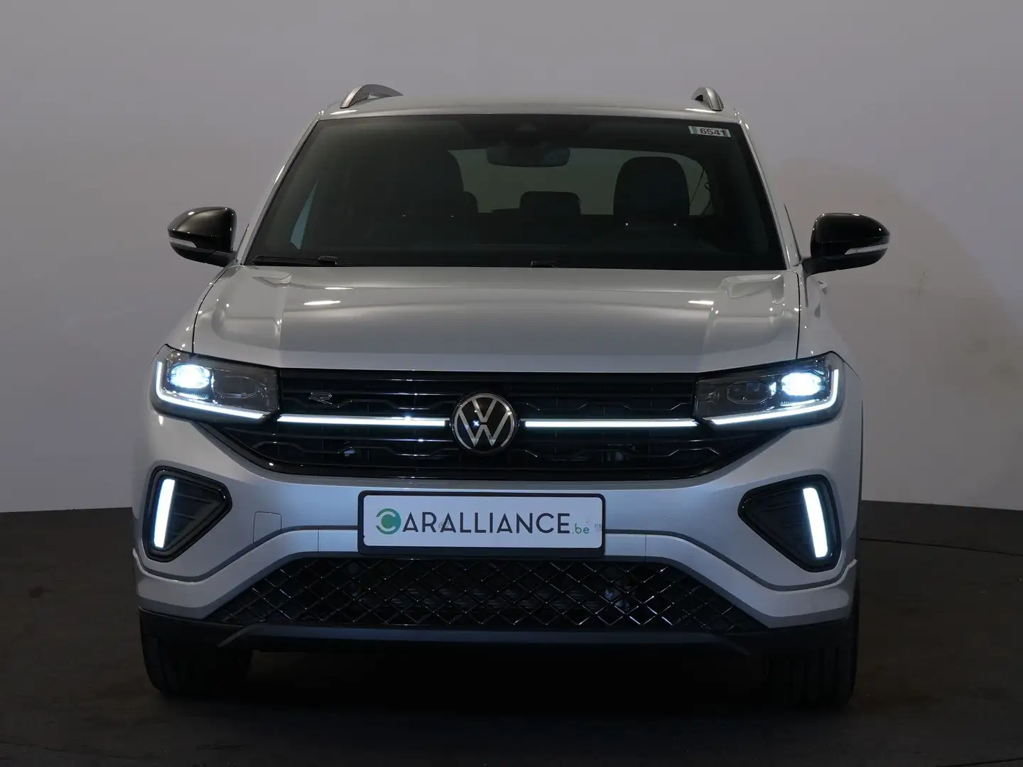 Volkswagen T-Cross R-Line 1.0TSI|DSG|NAVI|BlackStyle|iQ.Light|SgsChauf| Zilver - 2