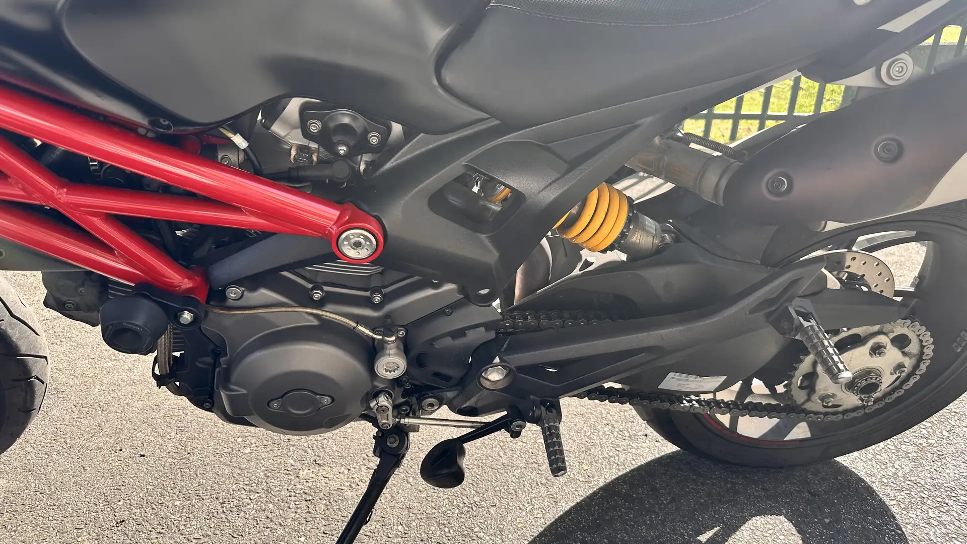 Ducati Monster 796 Negro - 2