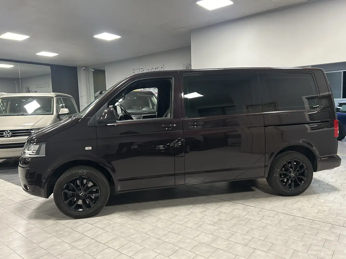 Volkswagen T5 Multivan 2.0 bitdi Comfortline 180cv Lilla - 2