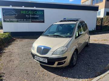 1.4 16V Platino*PDC*Navi*Klimaautomatik*Zahnriemen neu*