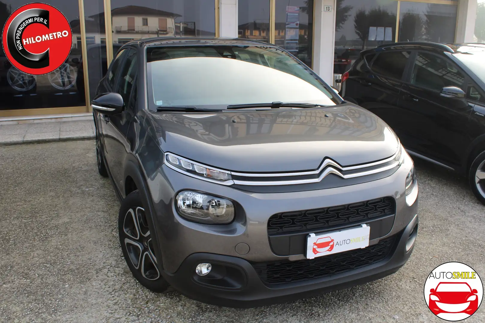Citroen C3 1.2 puretech Feel Gpl 82cv NEOPATENTATI Gris - 2
