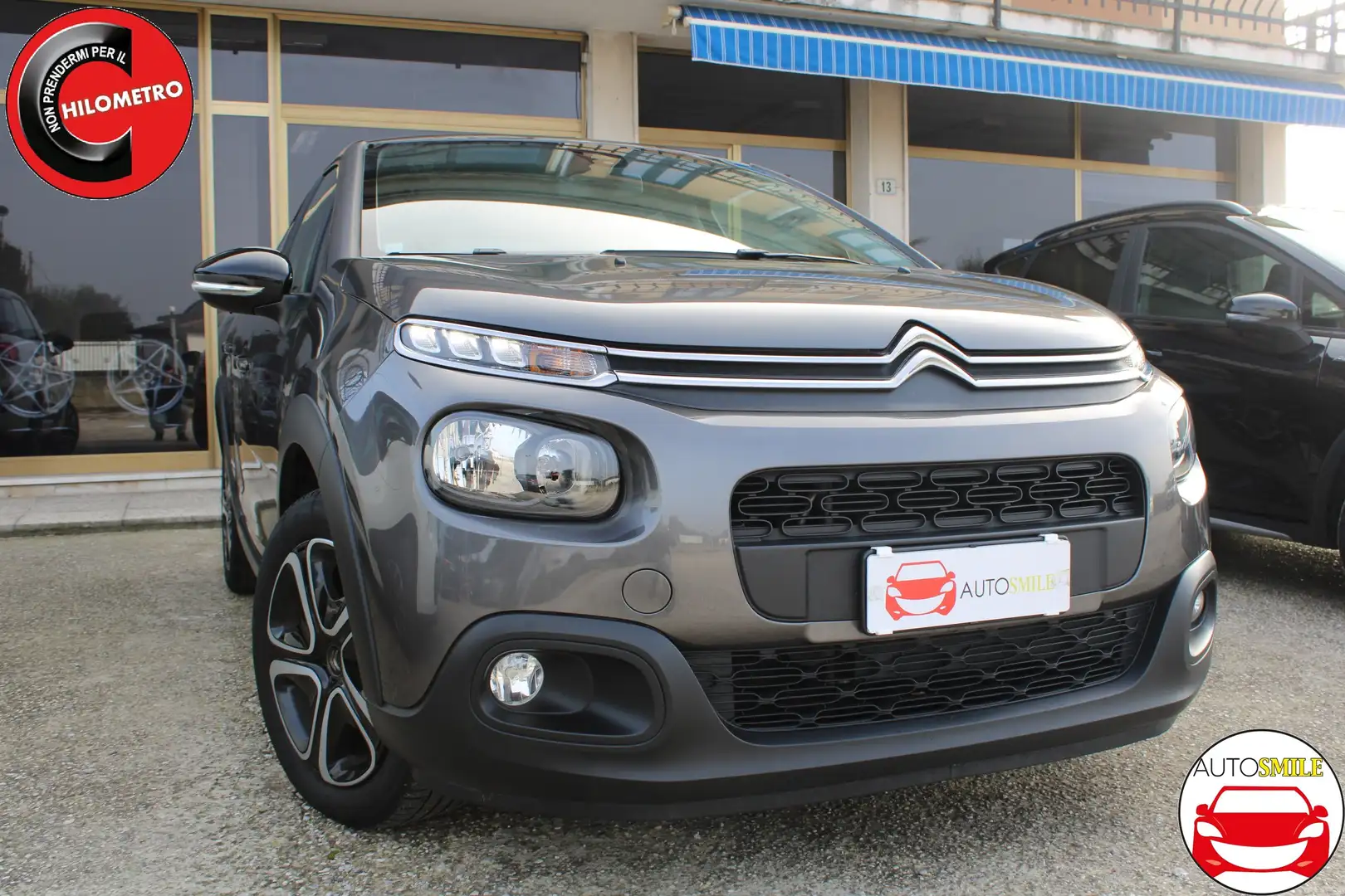 Citroen C3 1.2 puretech Feel Gpl 82cv NEOPATENTATI Gris - 1