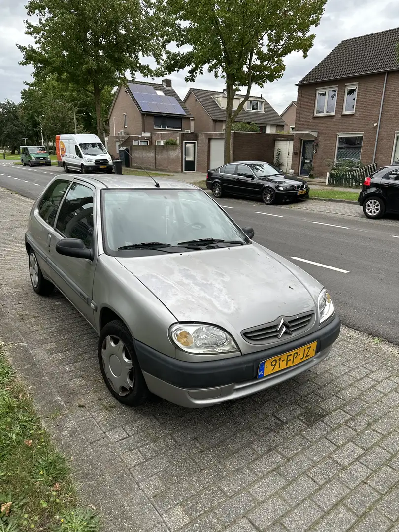 Citroen SAXO 1.1i Furio Grau - 1