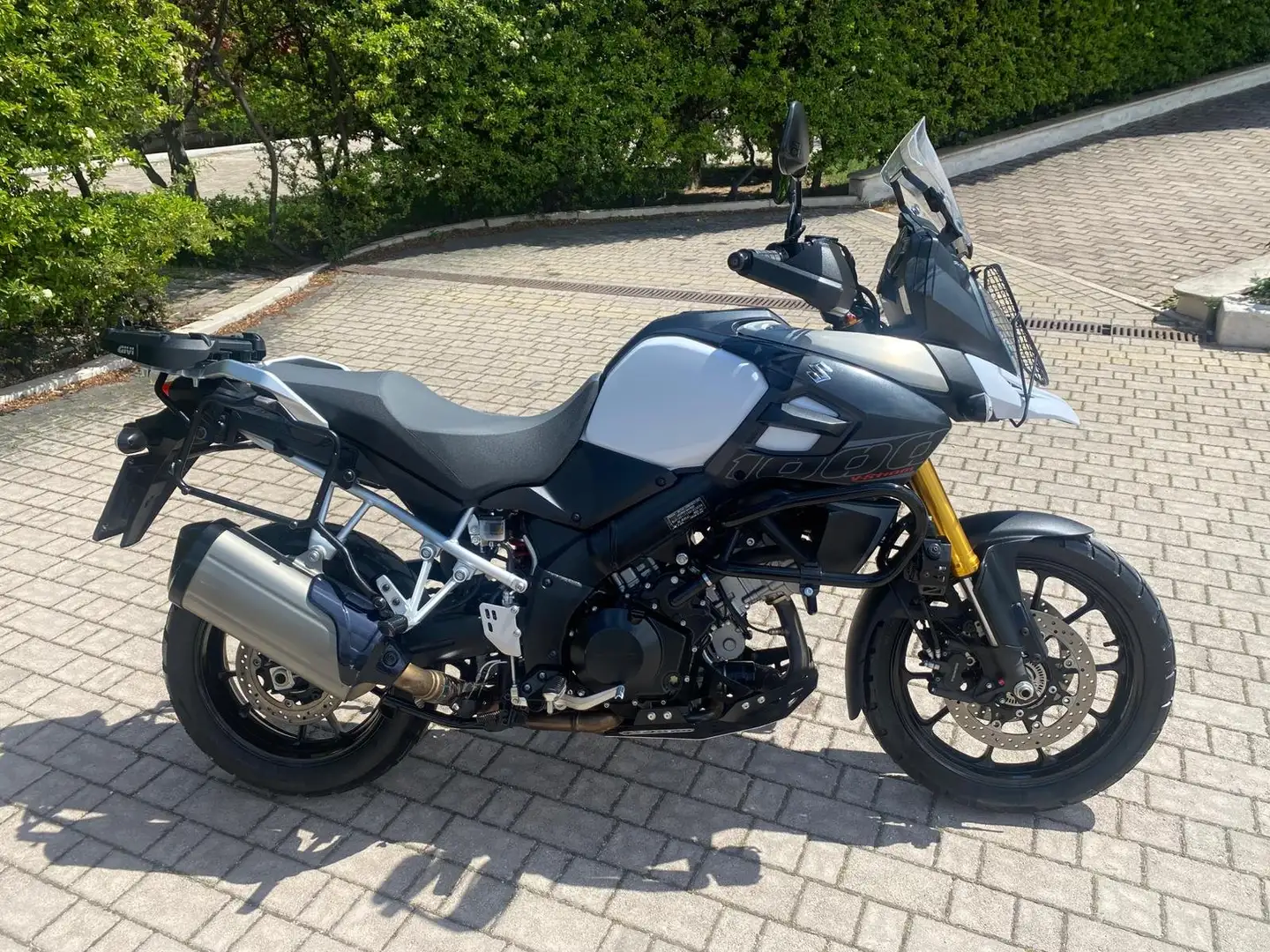 Suzuki V-Strom 1000 Blanc - 2