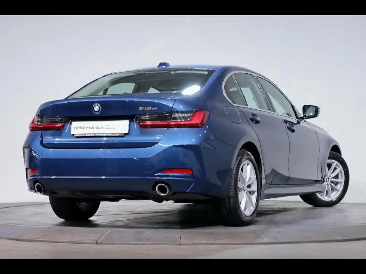 BMW 318 d Berline Blauw - 2
