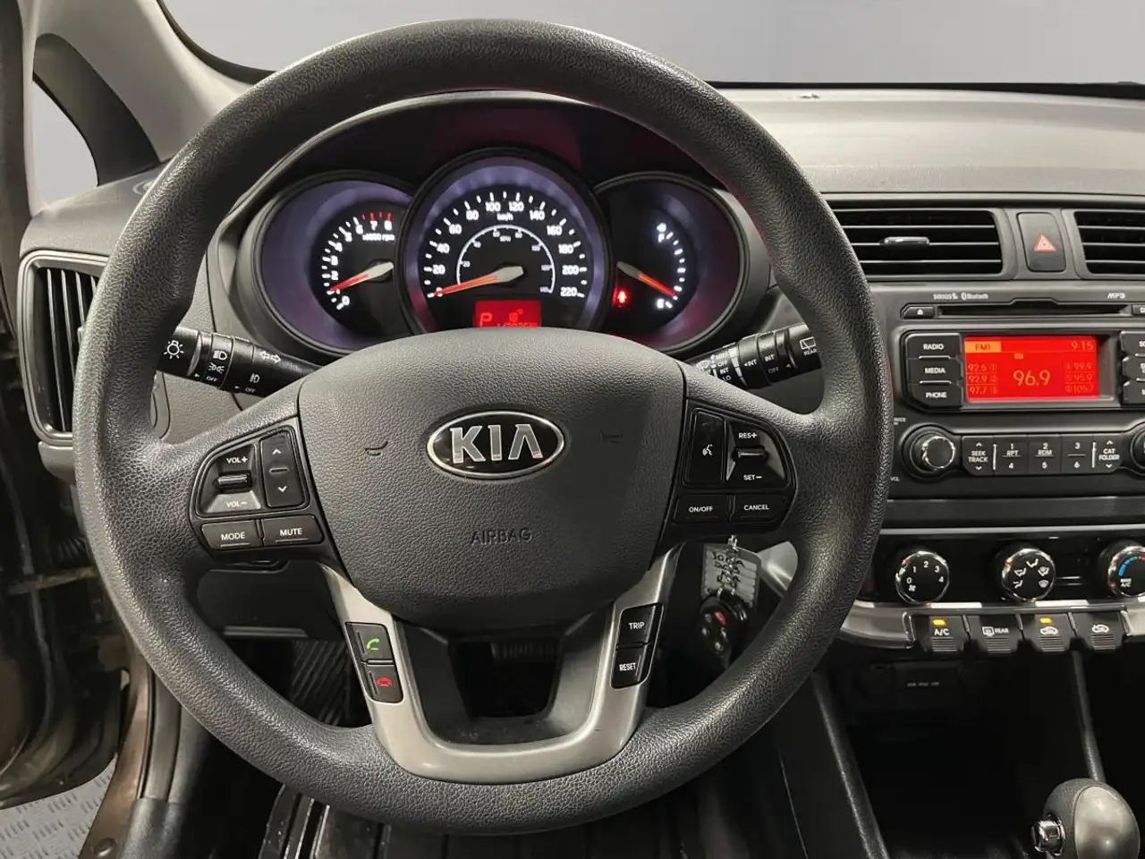 Kia Rio снимка Kia Rio