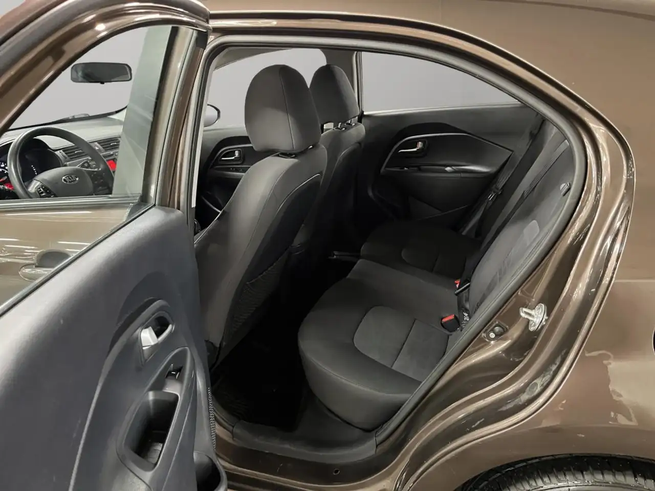 Kia Rio снимка Kia Rio