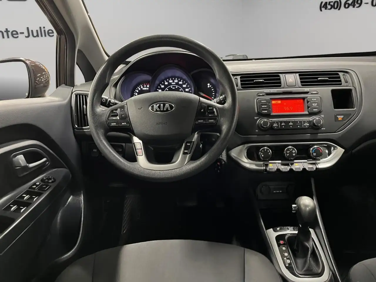 Kia Rio снимка Kia Rio