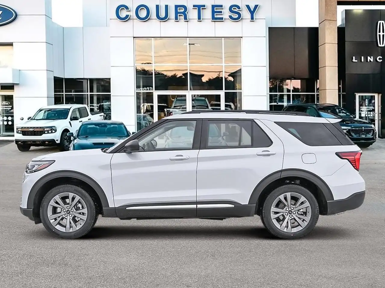 Ford Explorer снимка Ford Explorer