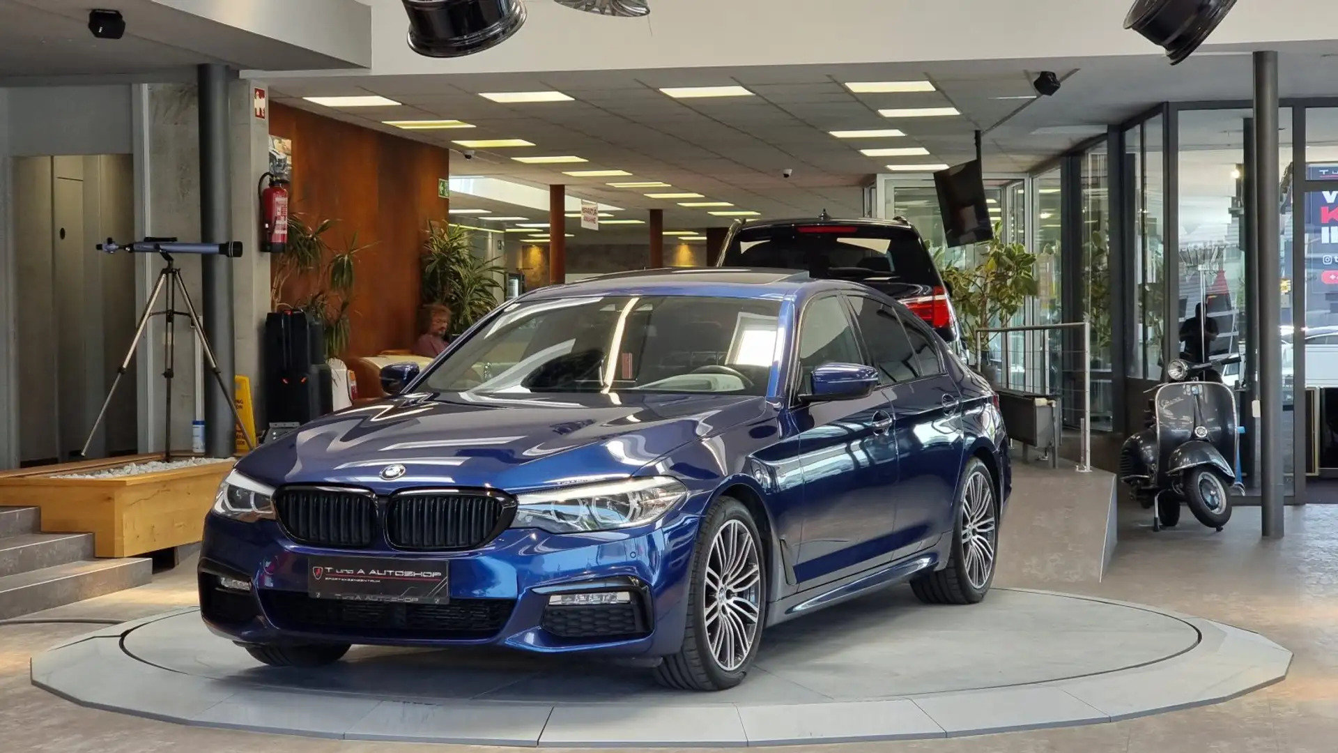 BMW 530 d xDrive M-Paket Aut. *Head-up*Schiebedach*Lenkrad Blu/Azzurro - 1