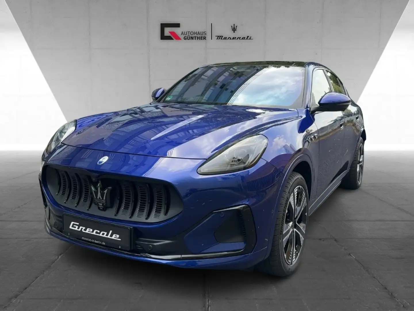 Maserati Grecale Folgore MY24 mit 558 PS Allrad 500 KM Reichweite - Albastru - 1