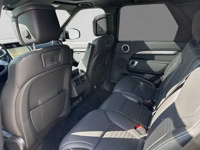 Land Rover Discovery view 5
