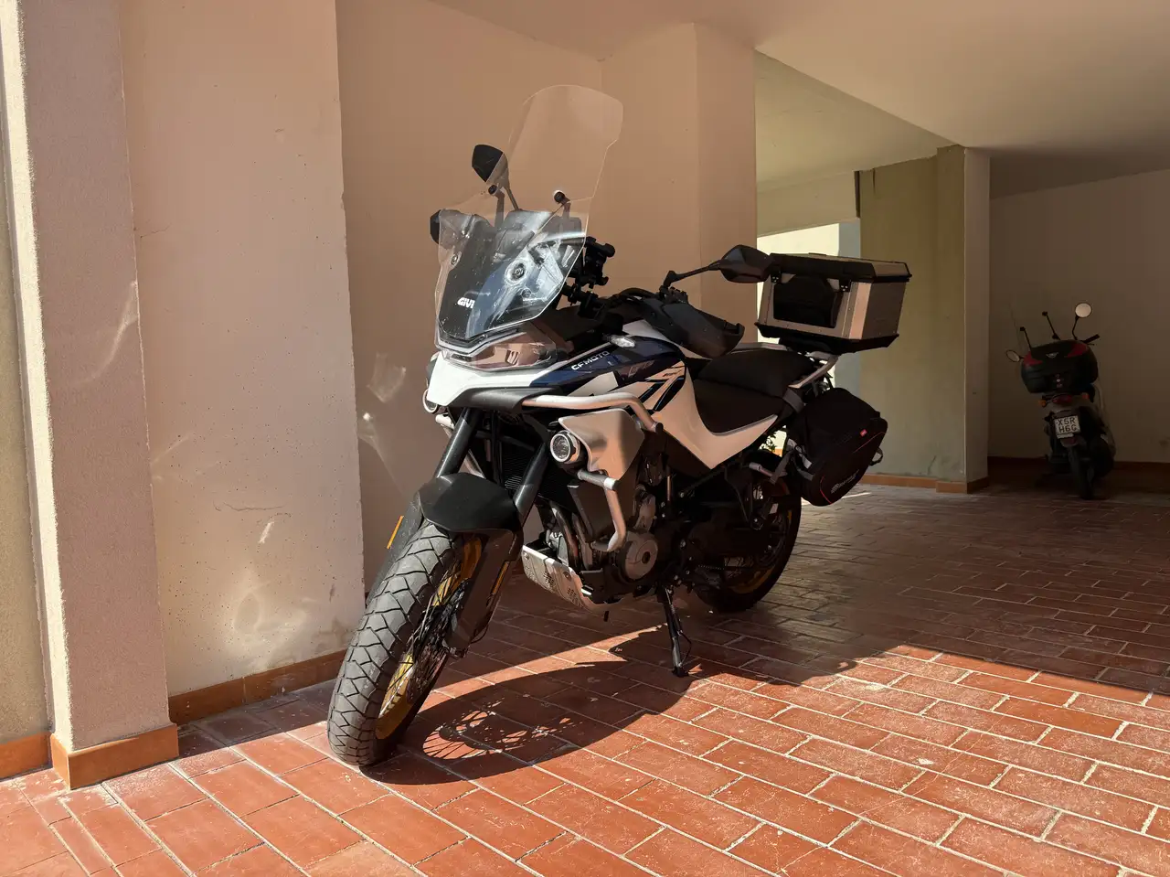 Cfmoto 800 MT