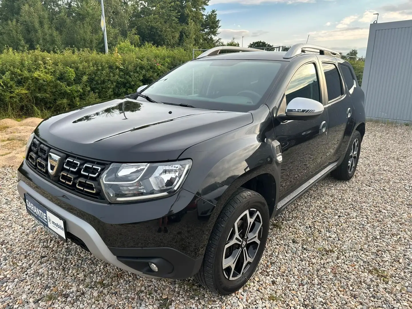 Dacia Duster *Prestige*NAV*LED*360KAMERA*PDC*TOTW*VOLL! Schwarz - 1