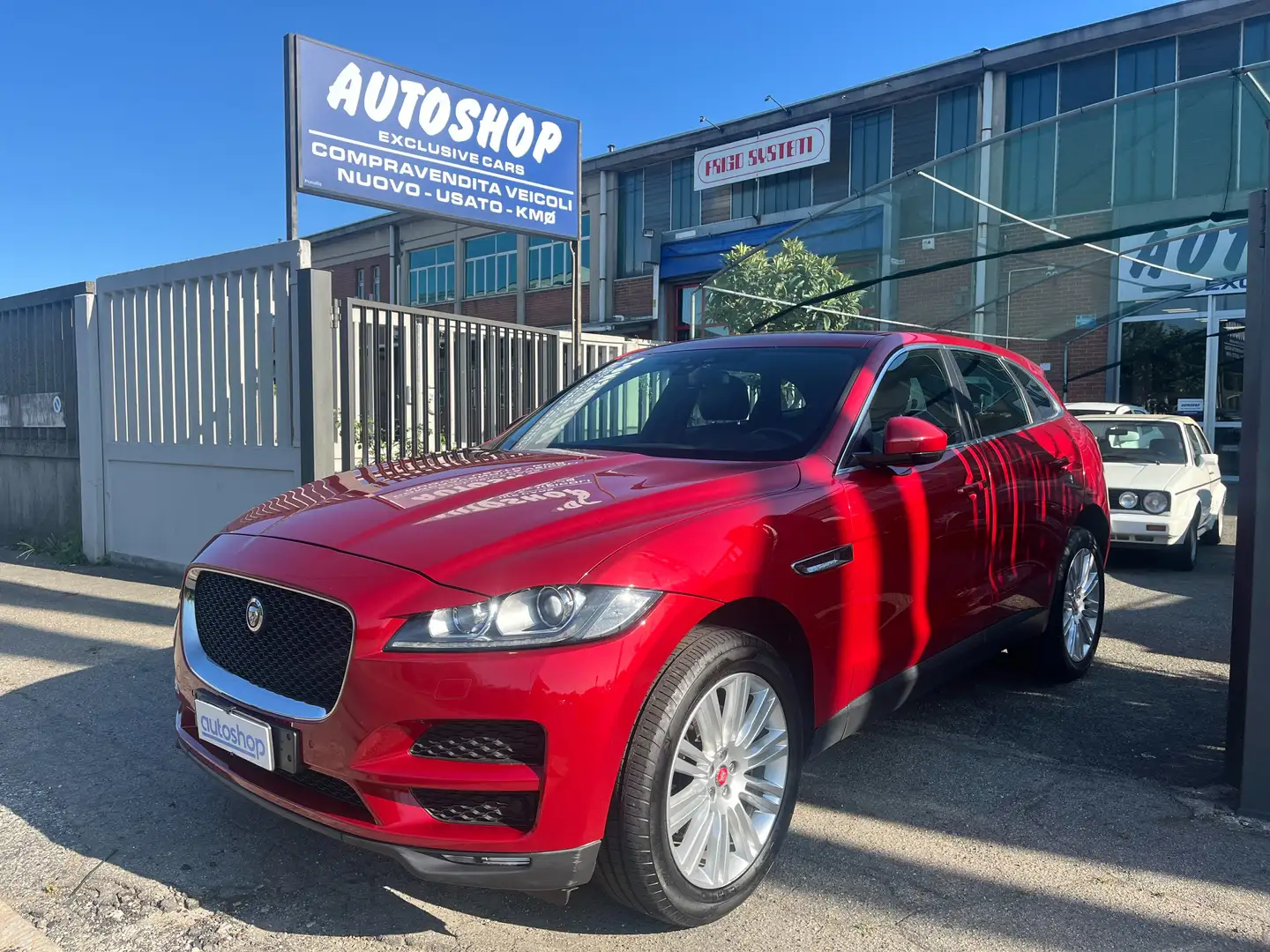 Jaguar F-Pace F-Pace 2015 3.0d V6 Prestige awd 300cv auto Rosso - 1