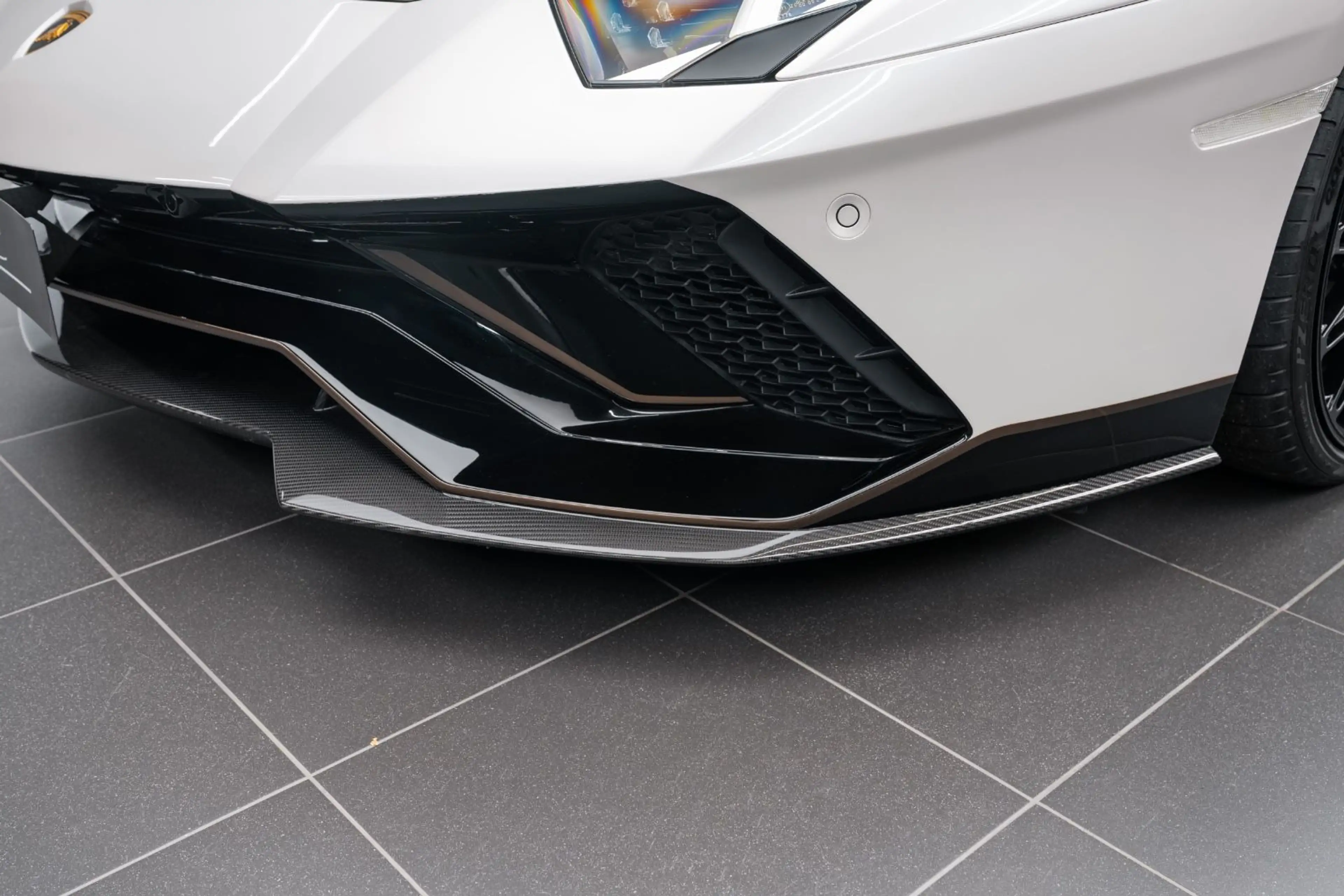 Lamborghini Aventador Ultimae/KAMERA/CARBON/GARANTIE 05/27 — photo 6