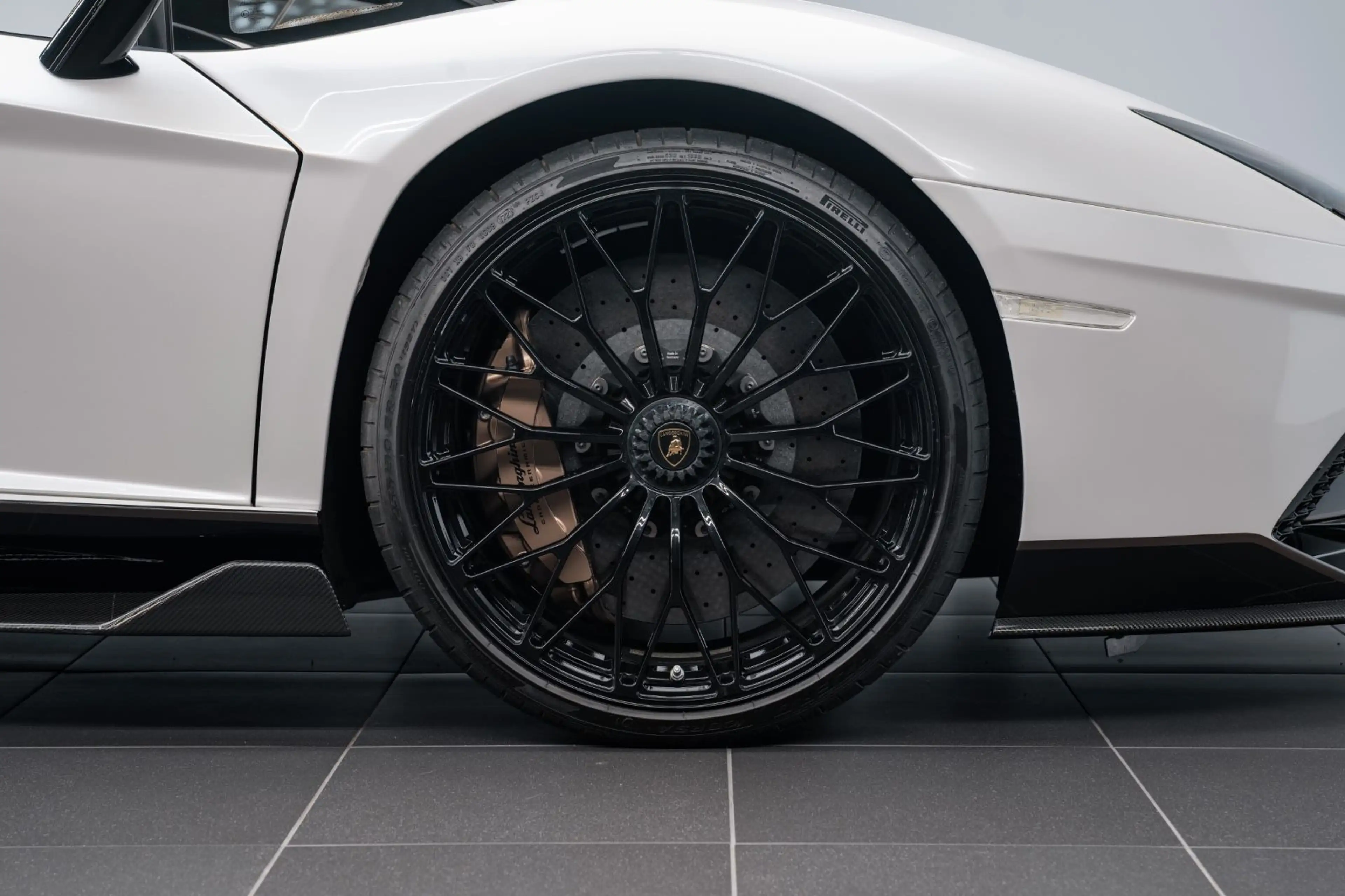 Lamborghini Aventador Ultimae/KAMERA/CARBON/GARANTIE 05/27 — photo 14