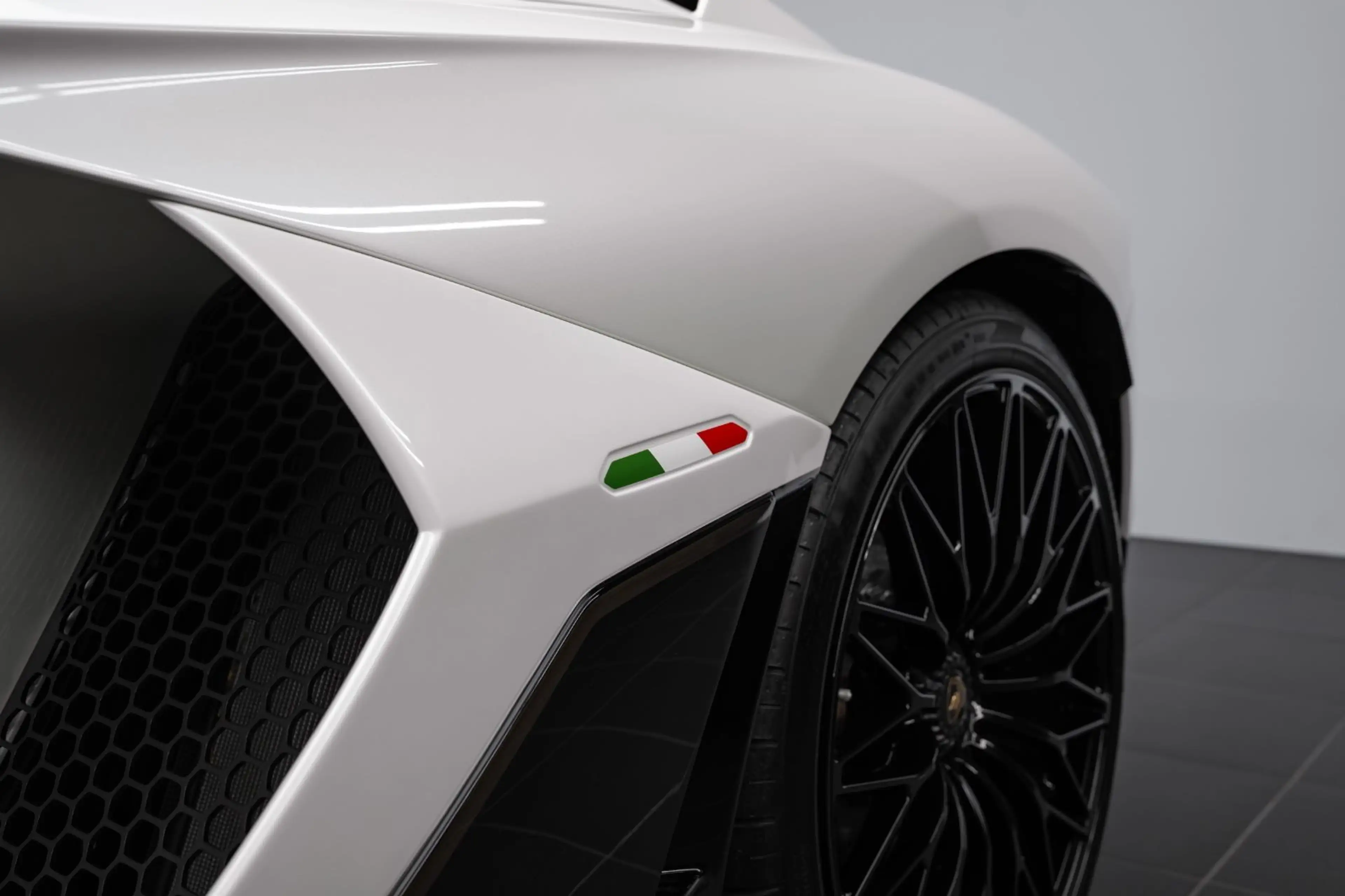 Lamborghini Aventador Ultimae/KAMERA/CARBON/GARANTIE 05/27 — photo 9