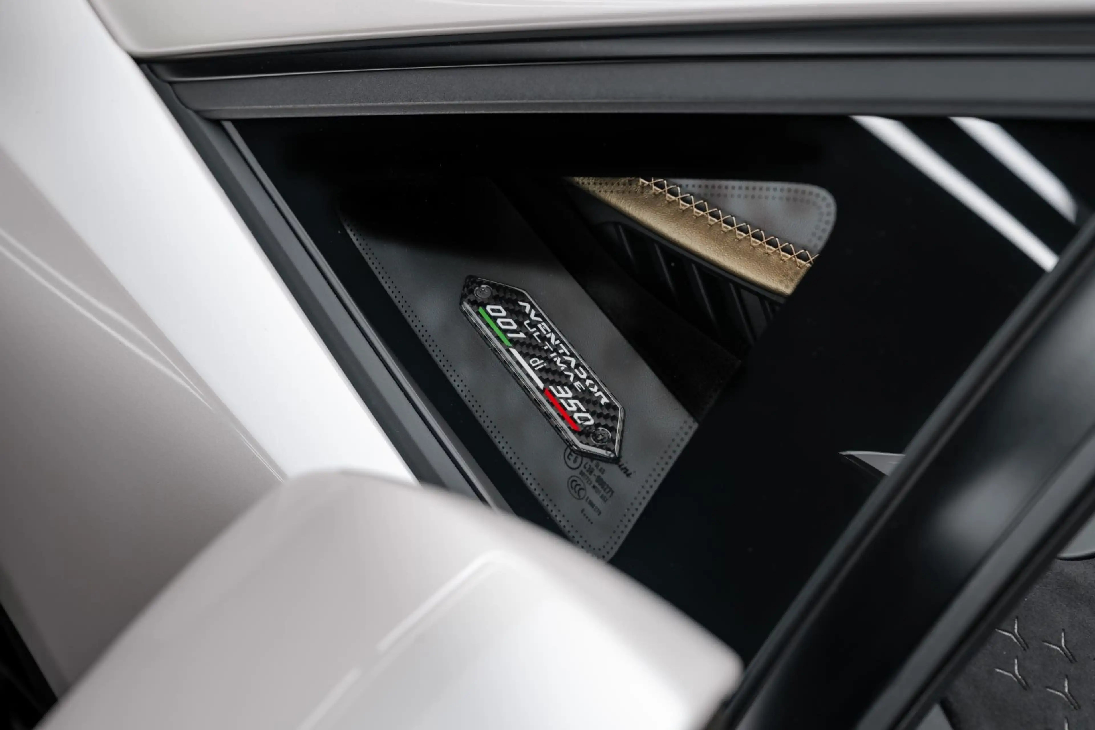 Lamborghini Aventador Ultimae/KAMERA/CARBON/GARANTIE 05/27 — photo 15