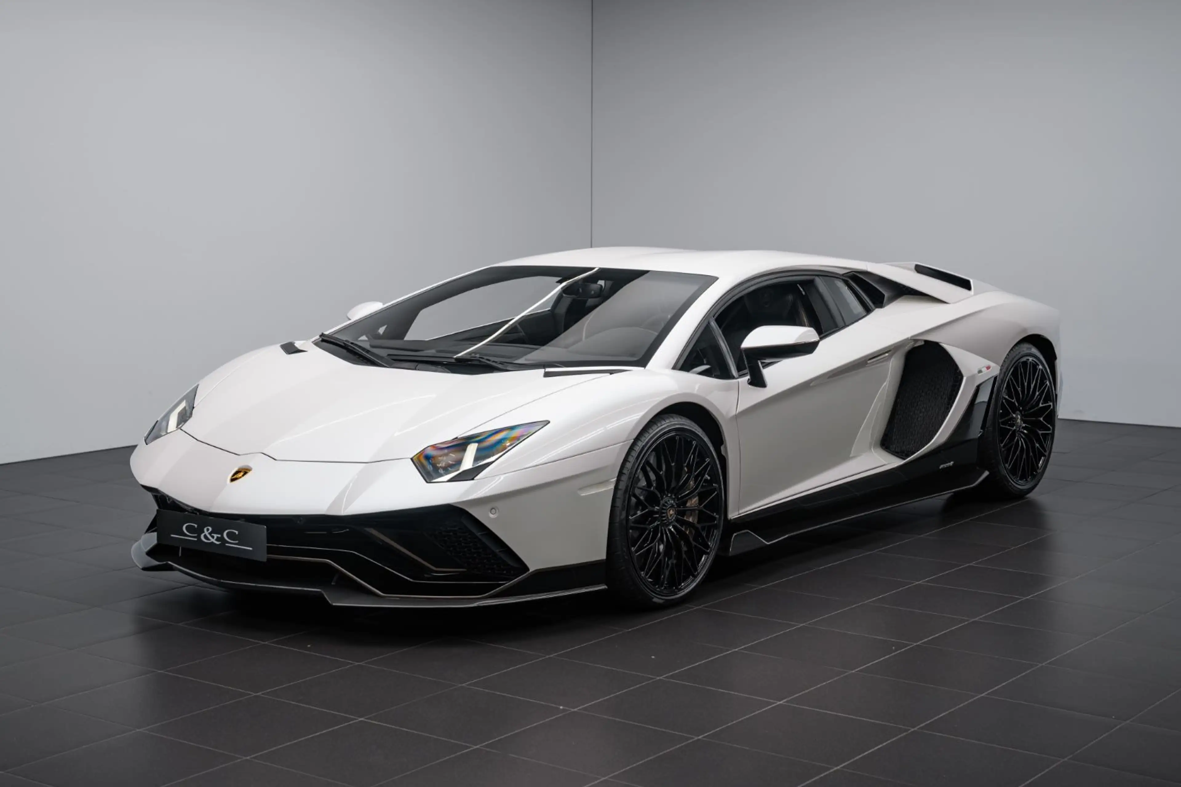 Lamborghini Aventador Ultimae/KAMERA/CARBON/GARANTIE 05/27